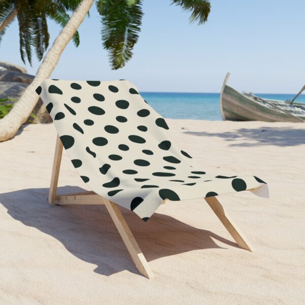 Stylish Black Polka Dot Beach Towel - Perfect for Summer Fun! - Image 2